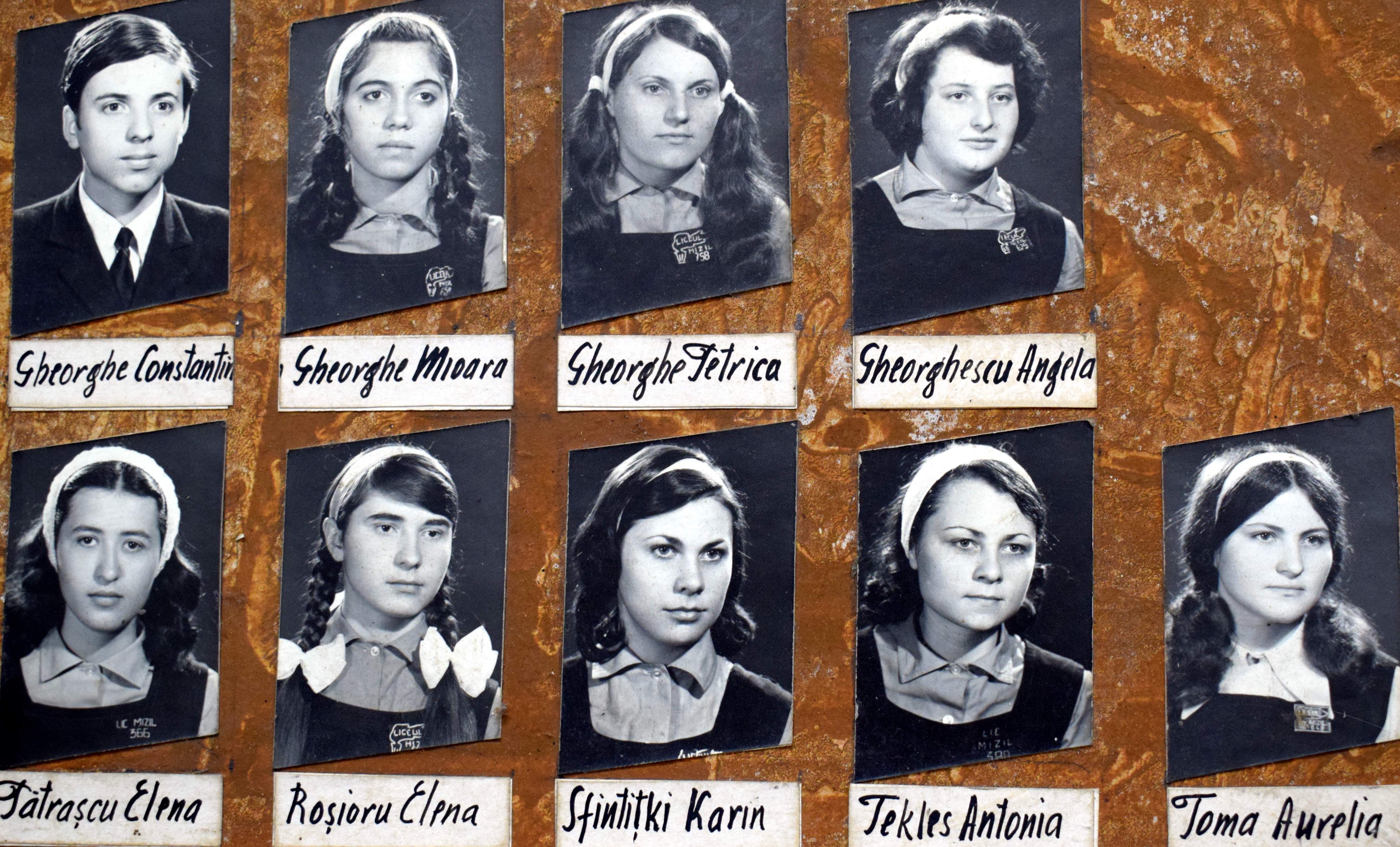 1975